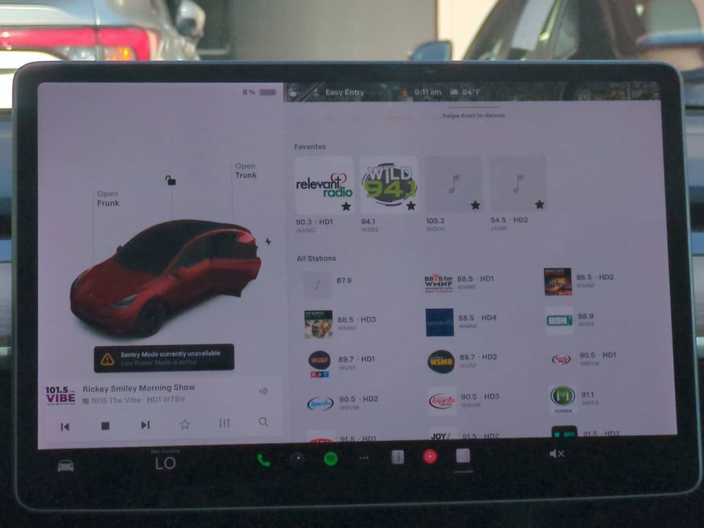 Used 2021 Tesla Model Y Long Range AWD/4WD image 21