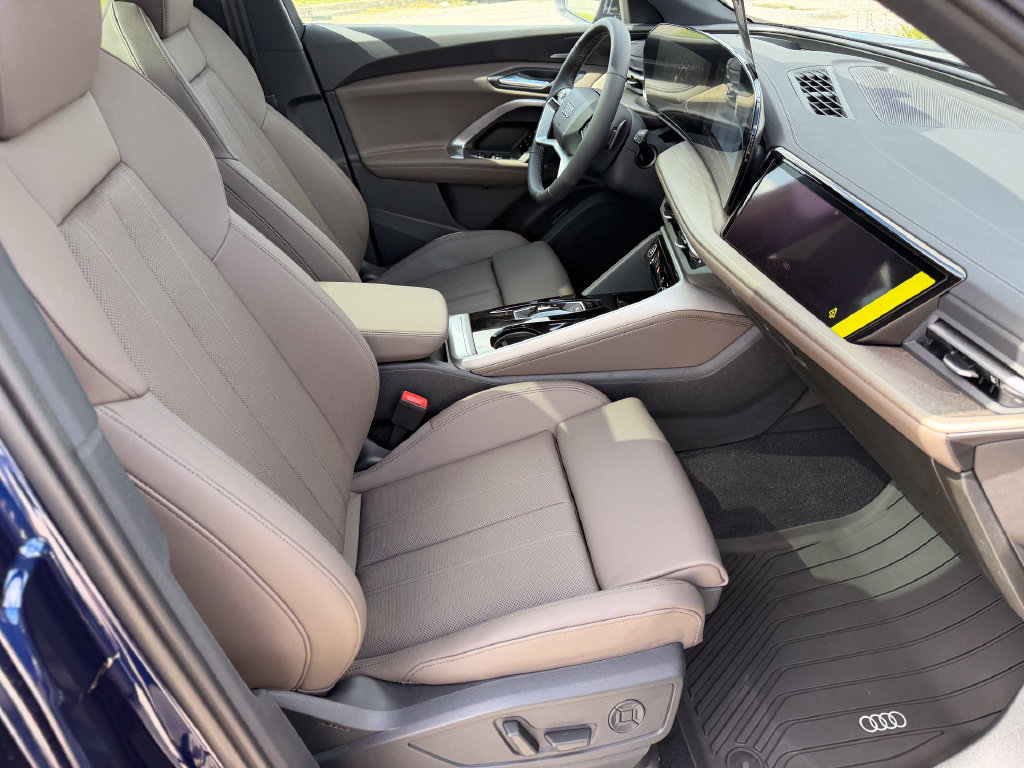 New 2026 Audi Q5 Premium Plus AWD/4WD image 11