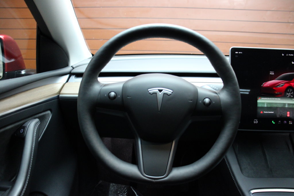 Used 2024 Tesla Model Y Long Range AWD/4WD image 26