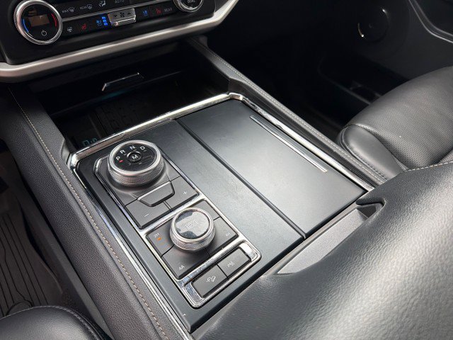 Used 2022 Ford Expedition XLT AWD/4WD image 21