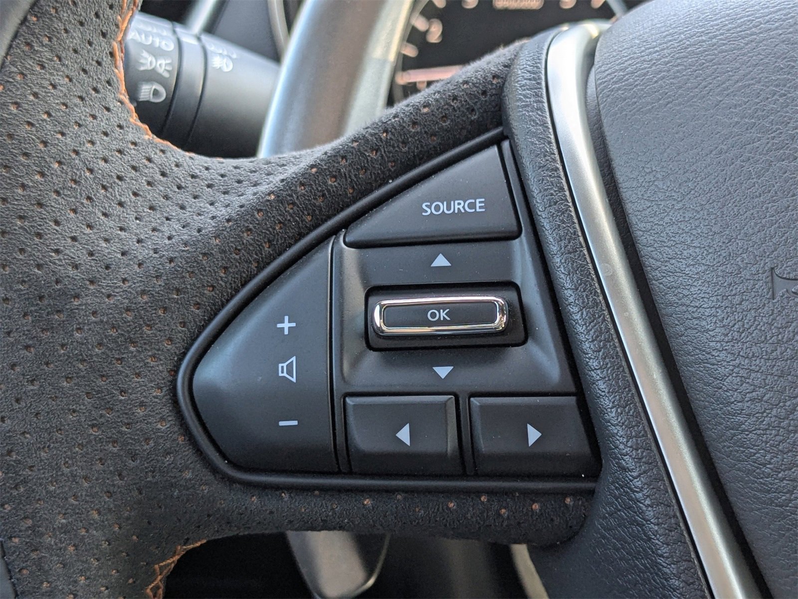 Used 2023 Nissan Maxima SR w/ Sport Mat Group image 31