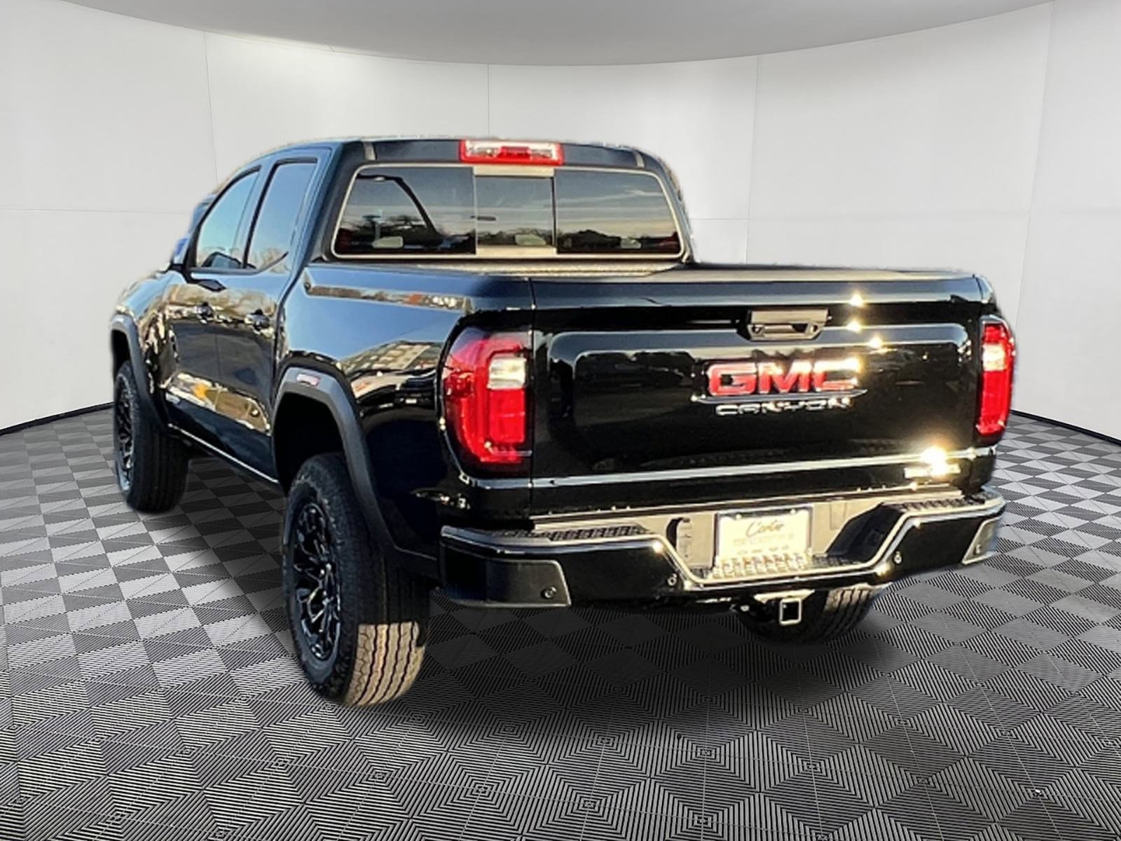 New 2026 GMC Canyon Elevation w/ Convenience Package image 4