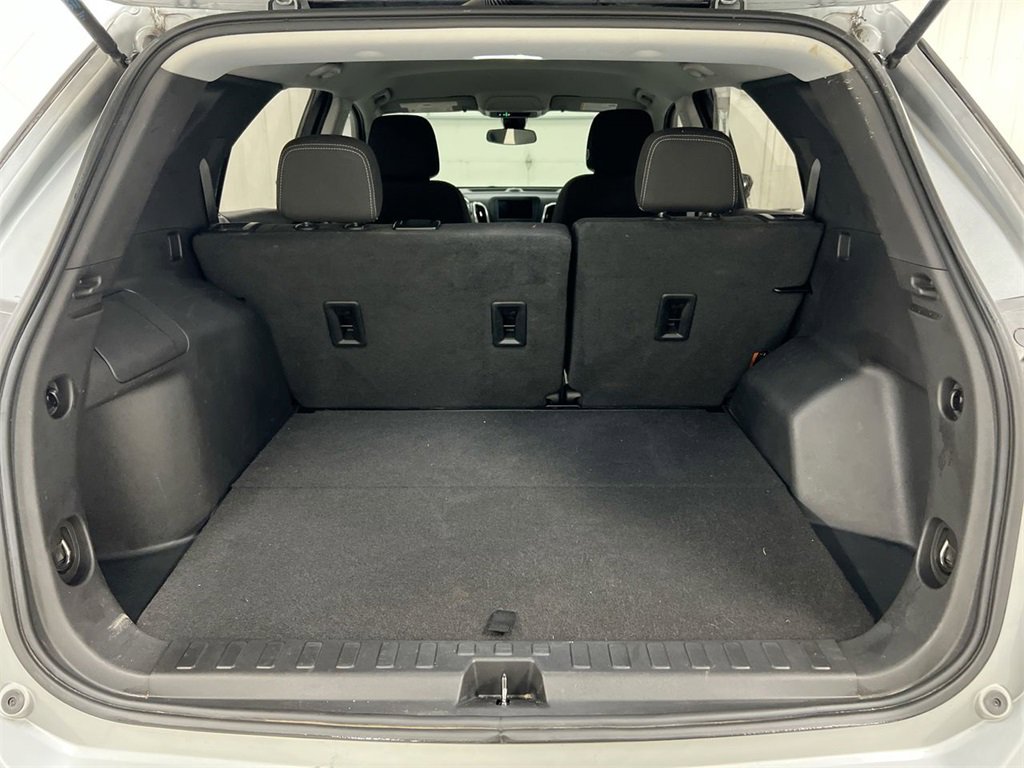 Used 2023 Chevrolet Equinox LS image 23