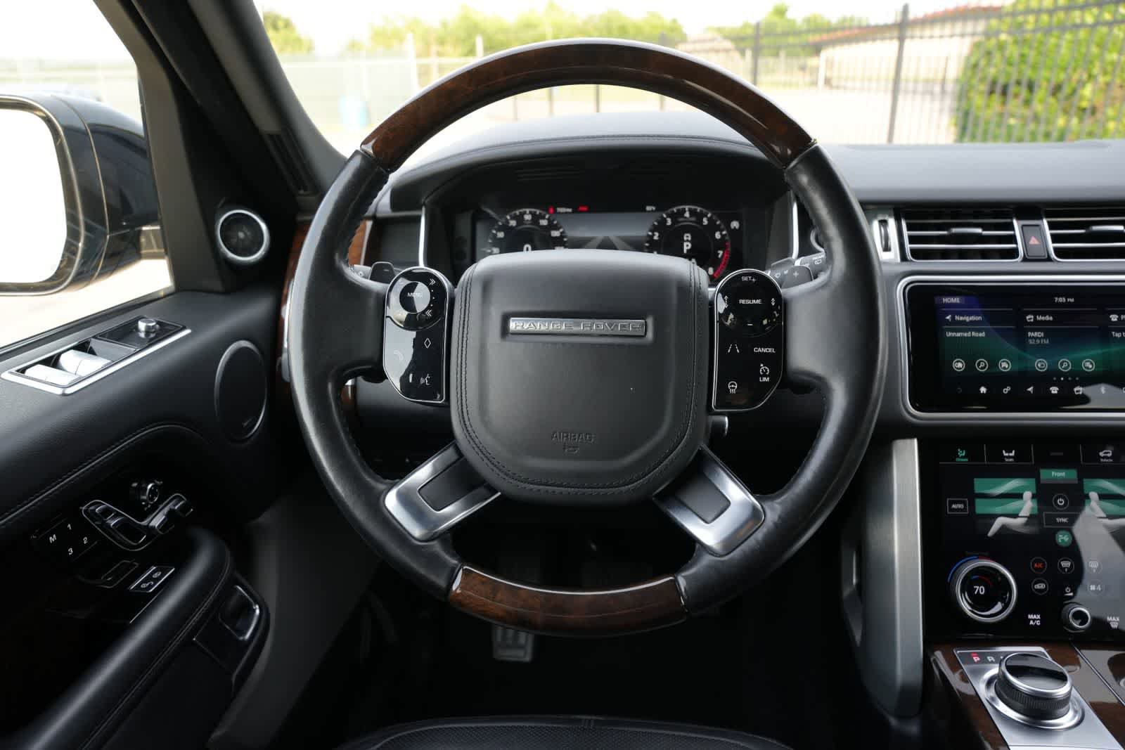 Used 2020 Land Rover Range Rover HSE AWD/4WD image 9