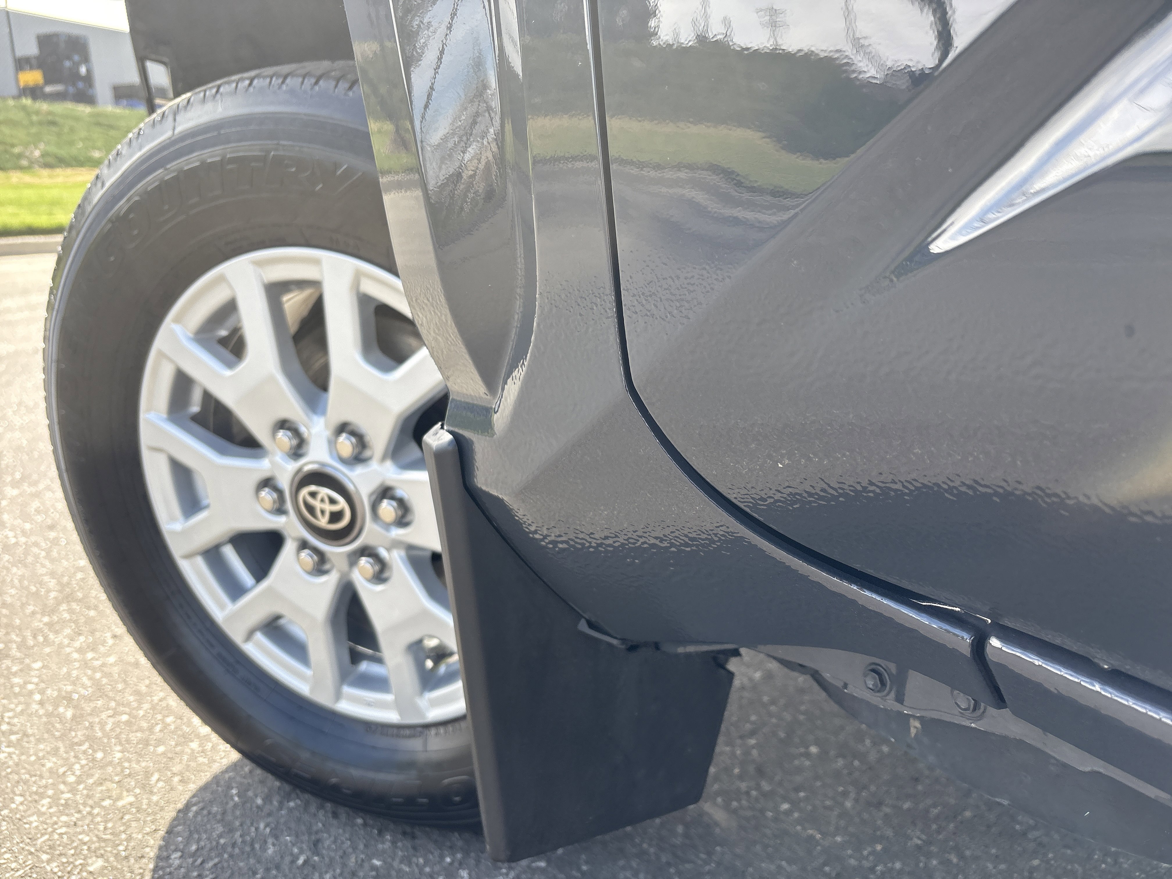 Used 2024 Toyota Tacoma SR image 12