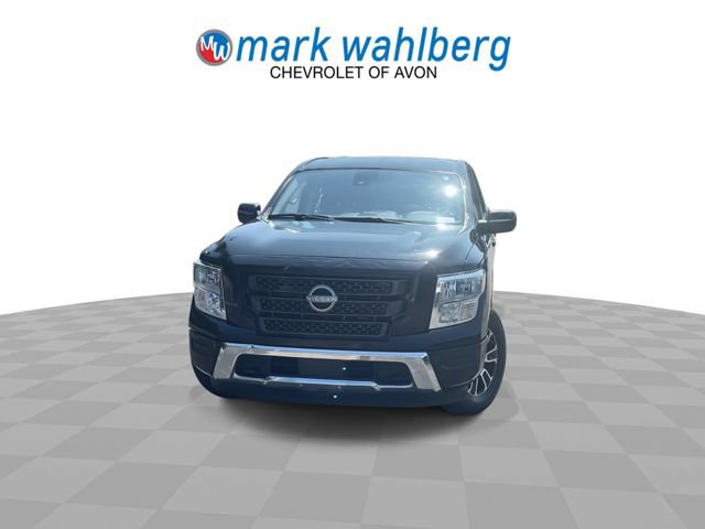 Used 2023 Nissan Titan SV AWD/4WD image 3