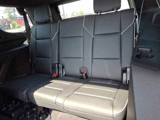 Used 2023 Cadillac Escalade Sport w/ LPO, ONYX Package AWD/4WD image 11