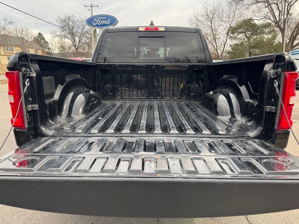 Used 2025 RAM 1500 Laramie image 10