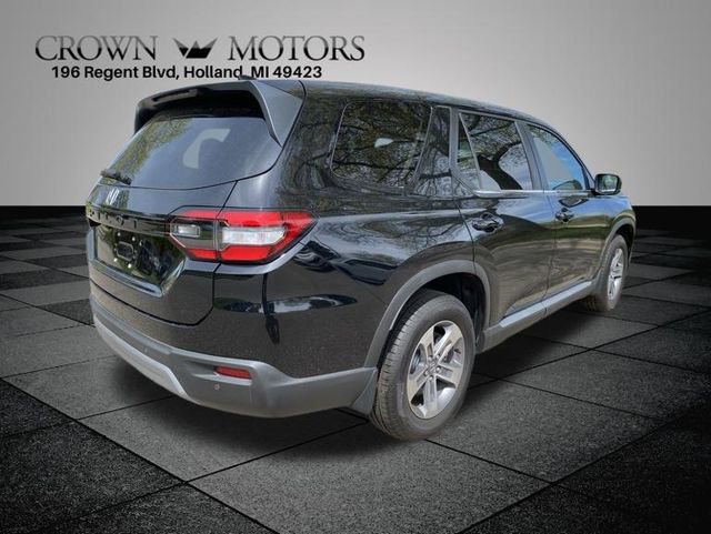 Used 2025 Honda Pilot EX-L image 11
