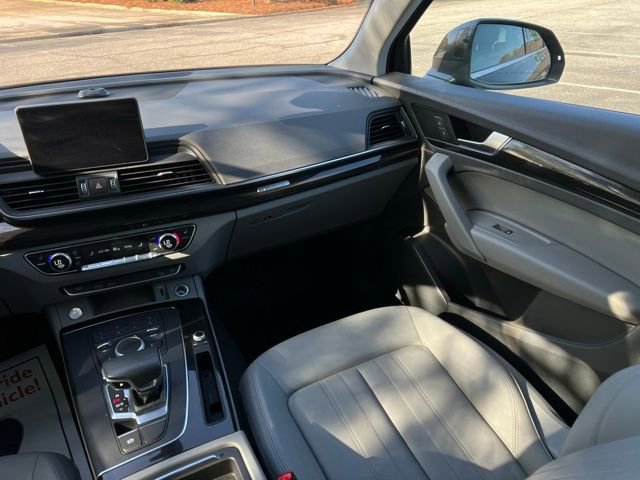 Used 2019 Audi Q5 2.0T Premium w/ Convenience Package image 28