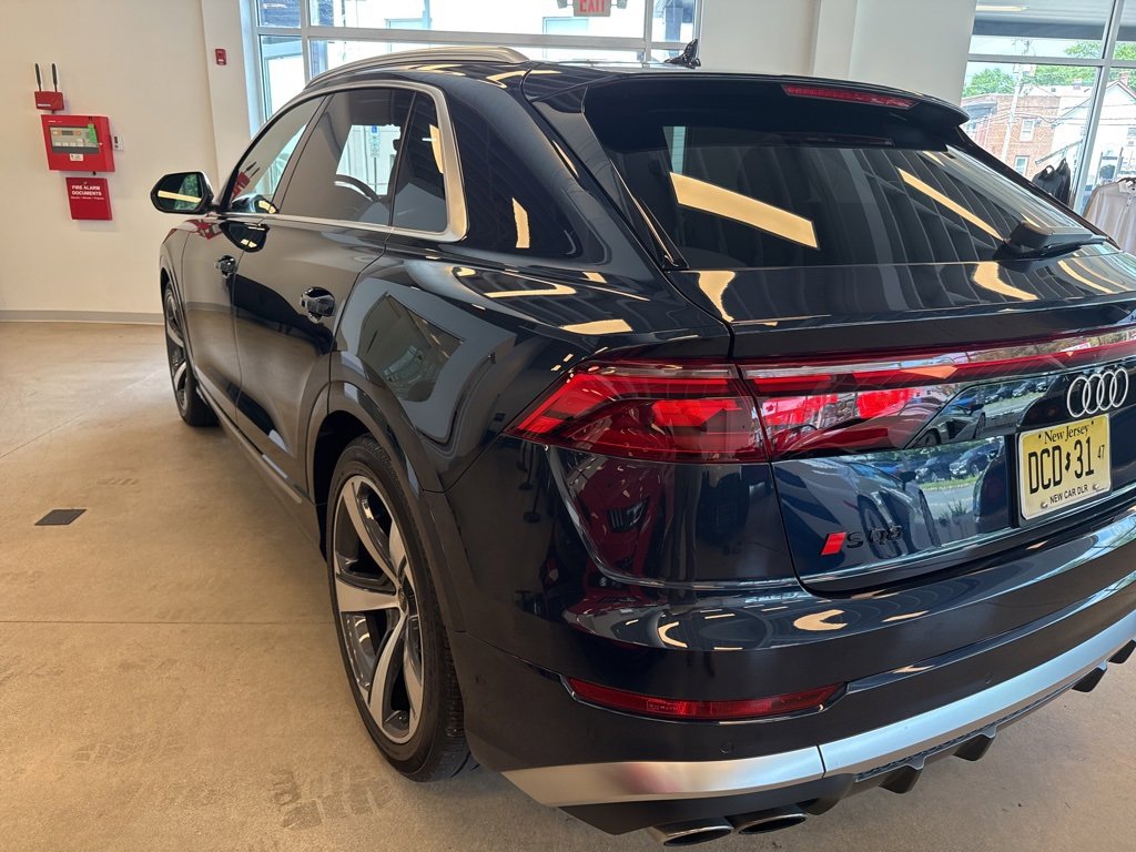 Used 2024 Audi SQ8 Prestige w/ Prestige Package image 6