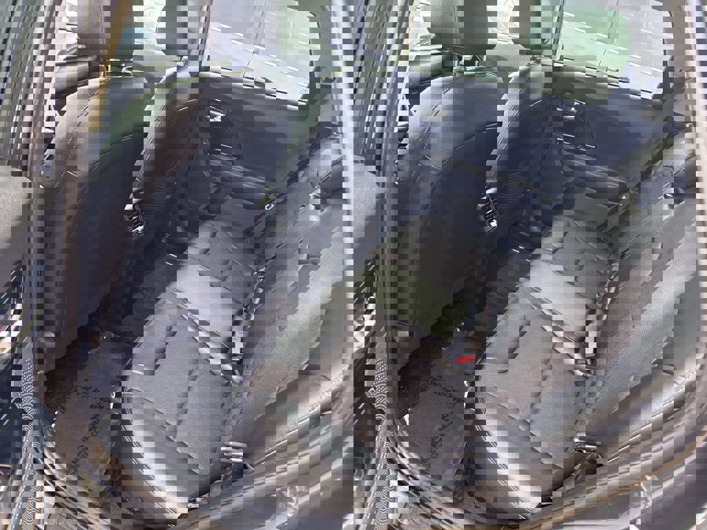 Used 2022 Kia Niro EX image 15