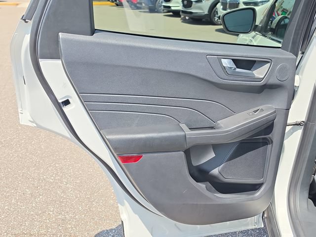 Used 2021 Ford Escape Titanium AWD/4WD image 14