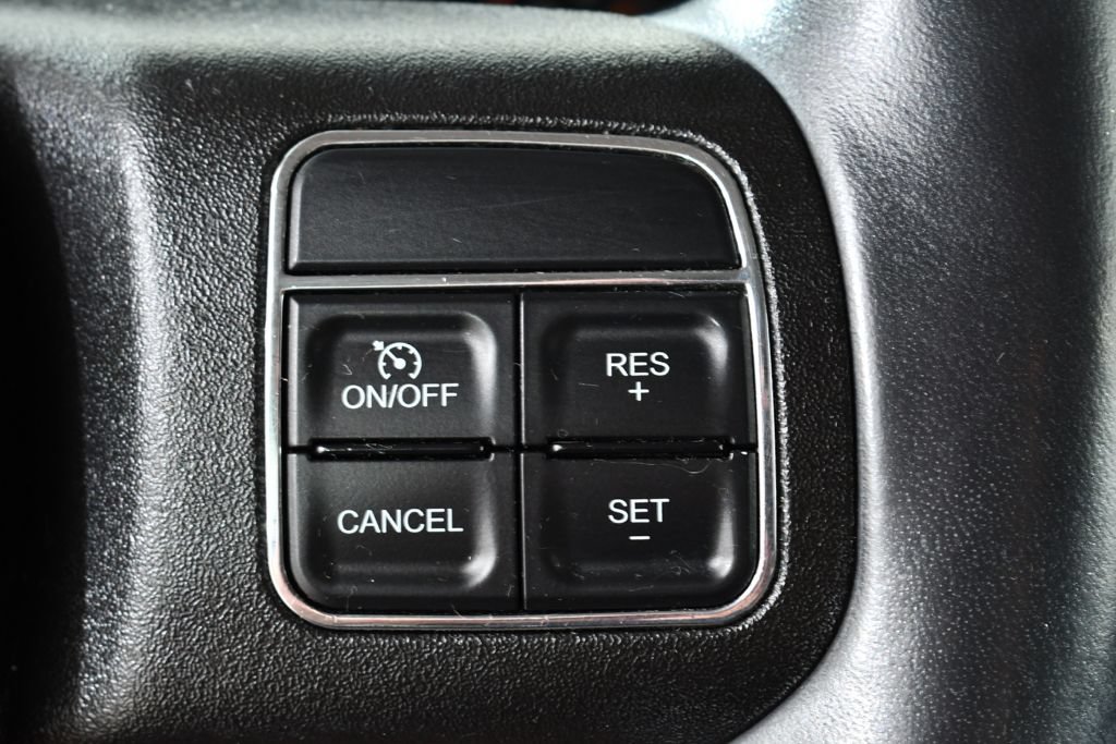 Used 2017 Jeep Patriot Latitude FWD image 32