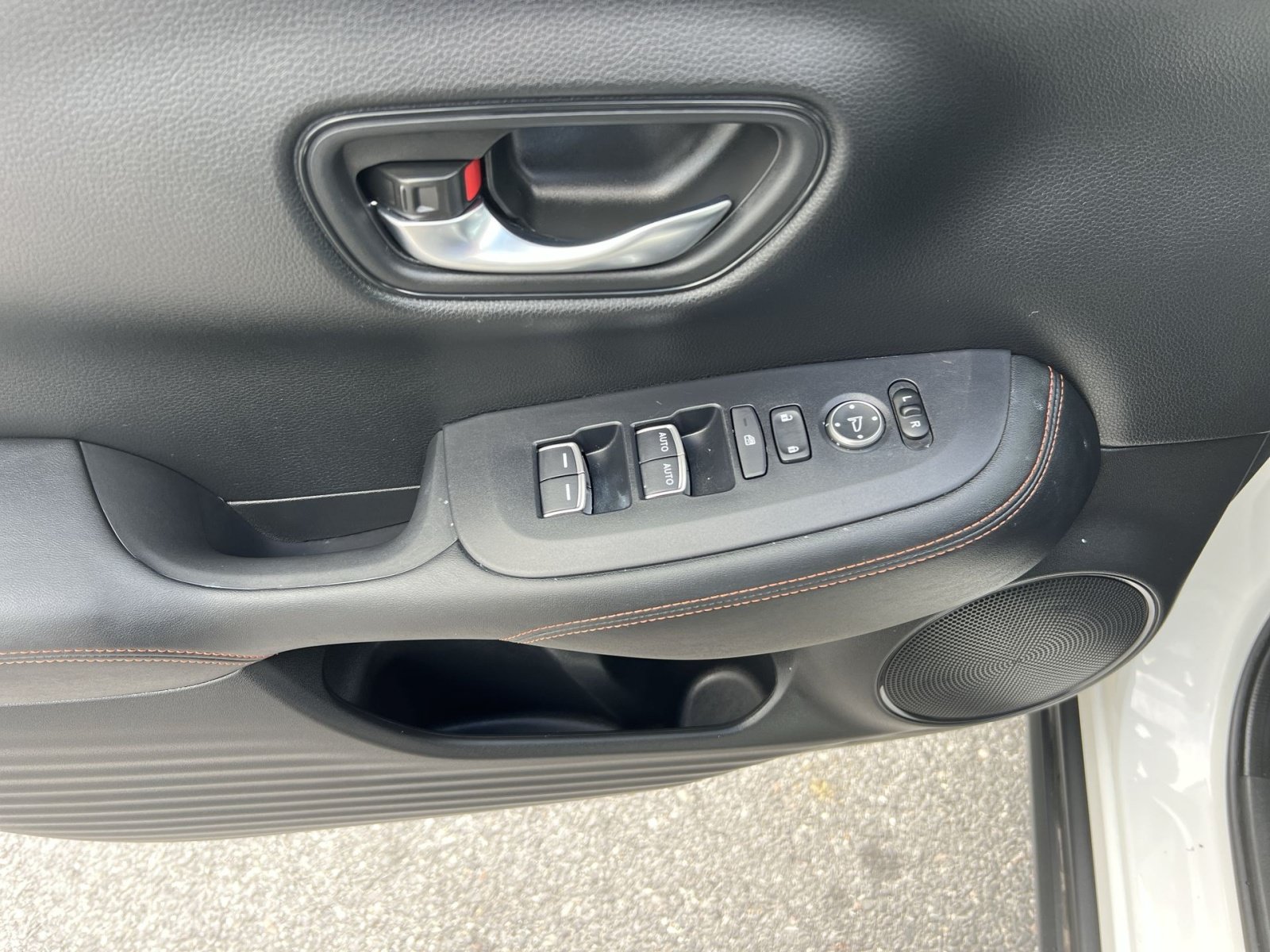 Used 2024 Honda HR-V Sport image 14