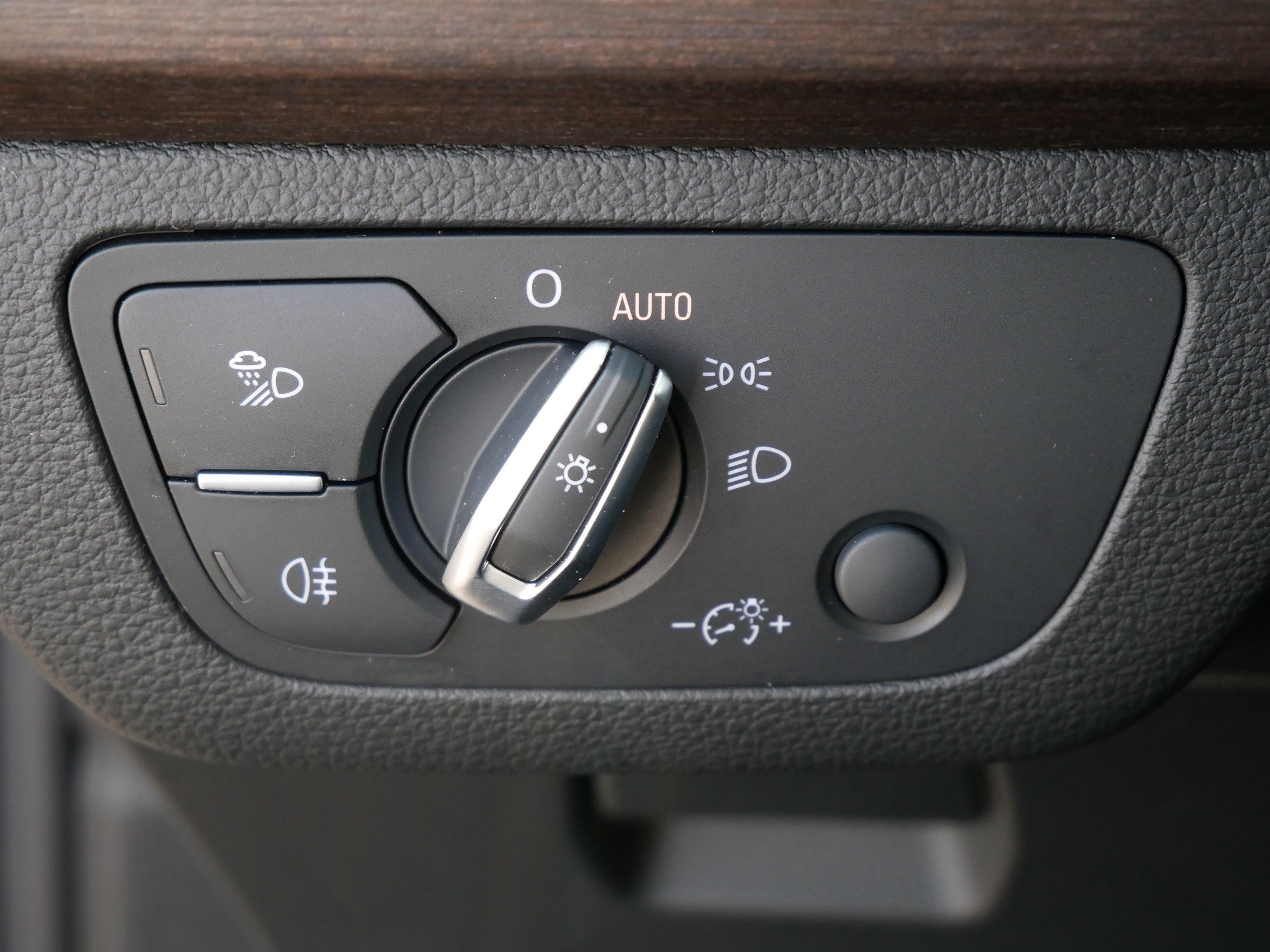 Used 2025 Audi Q5 2.0T Premium w/ Convenience Plus Package image 35