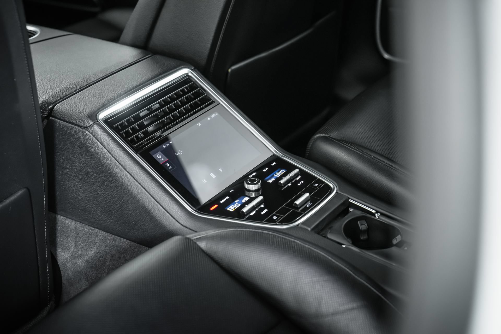 Used 2023 Porsche Panamera Platinum Edition RWD image 94