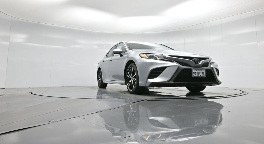 Used 2020 Toyota Camry SE image 43