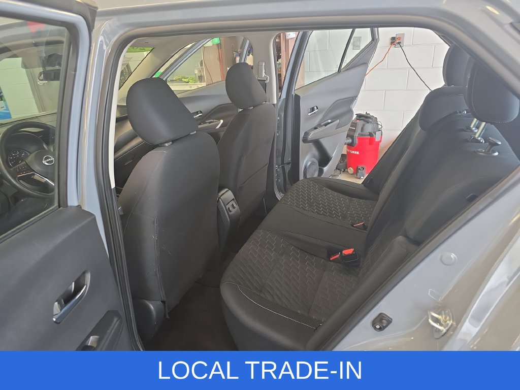 Used 2023 Nissan Kicks SV FWD image 11