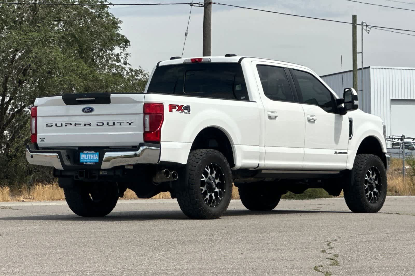 Certified 2022 Ford F350 Lariat w/ Lariat Ultimate Package AWD/4WD image 2