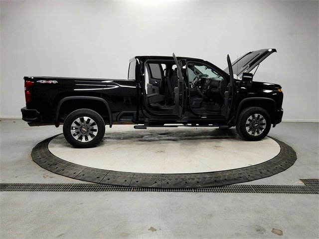 Used 2023 Chevrolet Silverado 2500 Custom w/ Gooseneck/5TH Wheel Package image 16