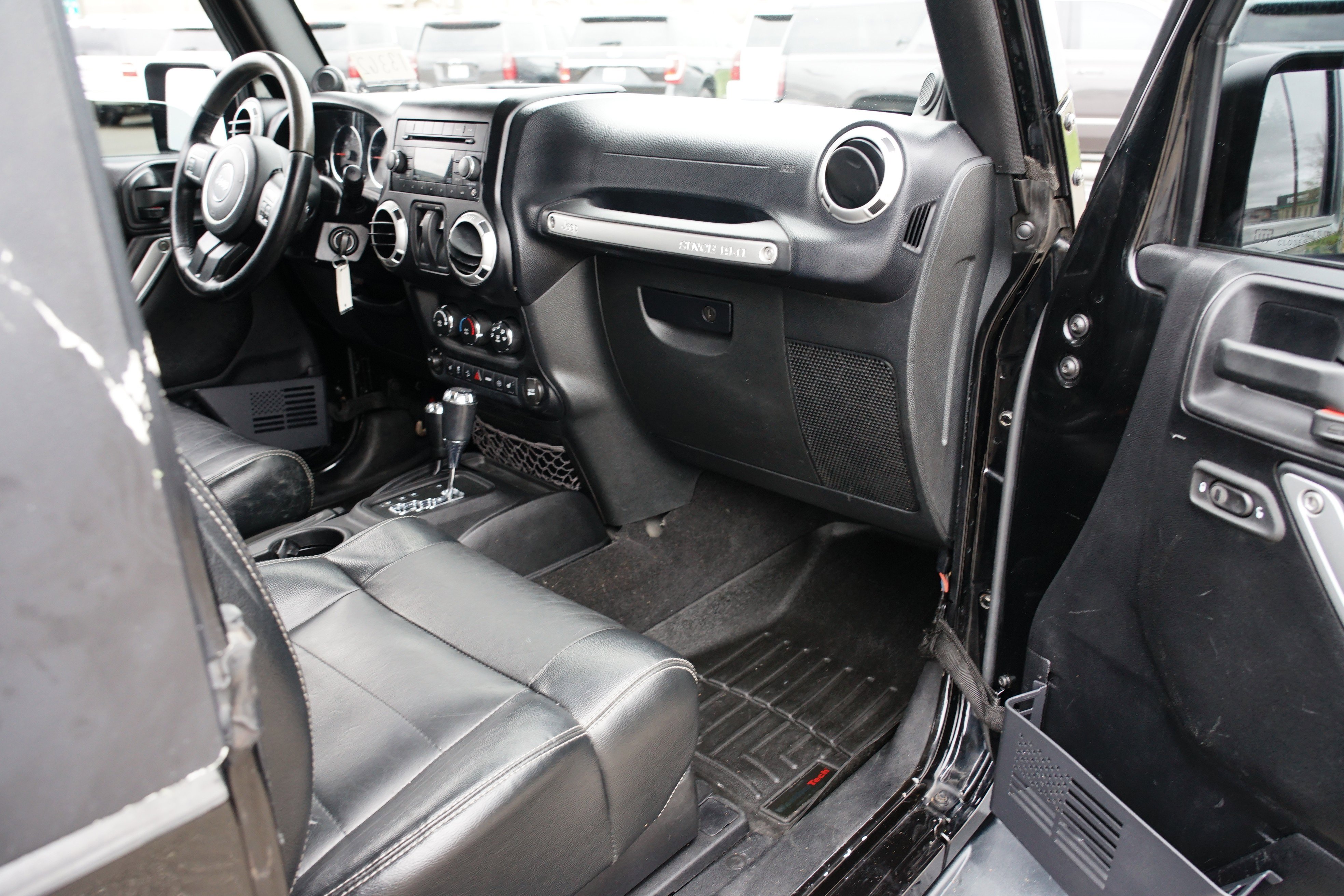 Used 2012 Jeep Wrangler Sahara w/ Dual Top Group AWD/4WD image 13