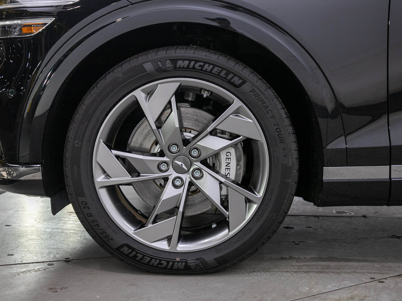 Used 2023 Genesis Electrified GV70 AWD/4WD image 30