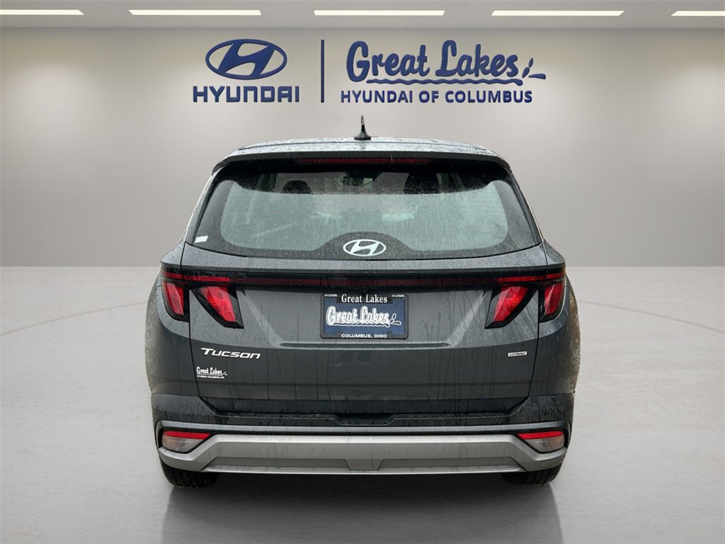 Certified 2025 Hyundai Tucson SE image 4