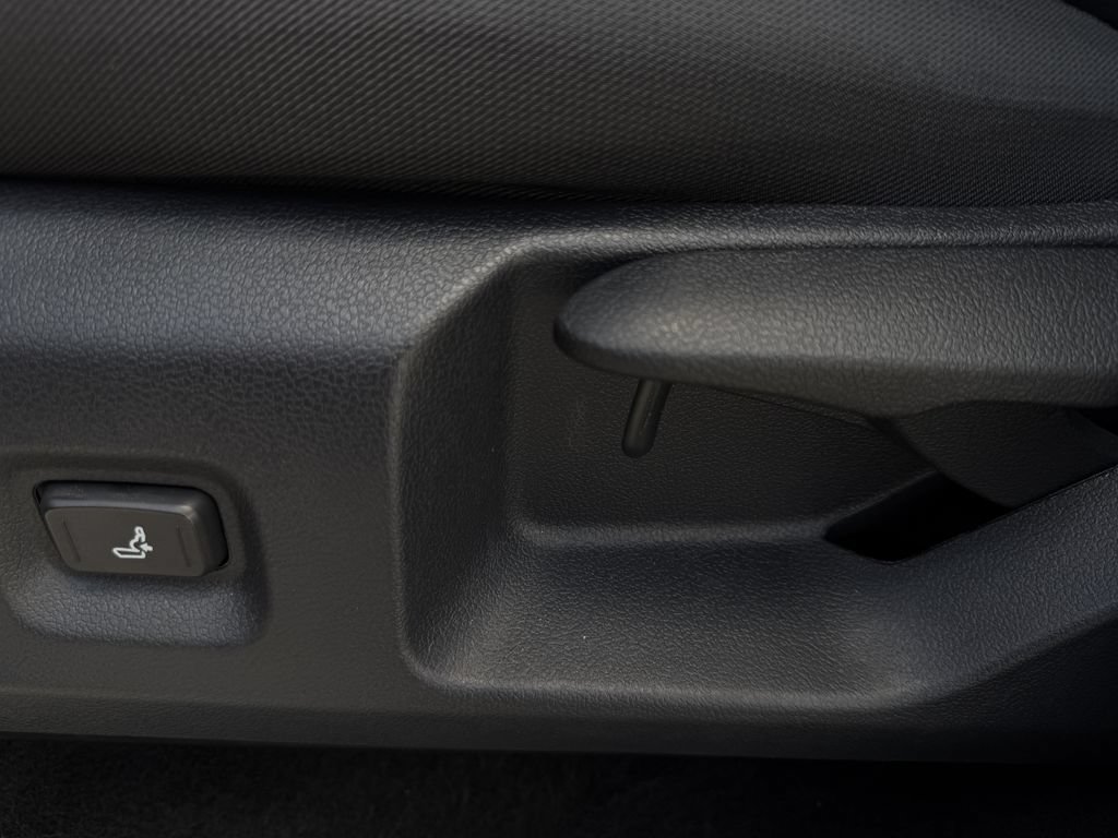 Used 2024 Toyota Tacoma SR AWD/4WD image 26