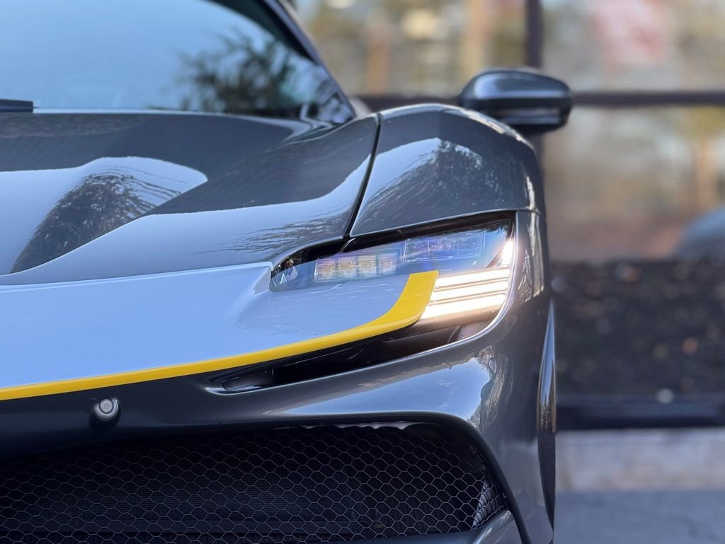 Used 2021 Ferrari SF90 Stradale image 5