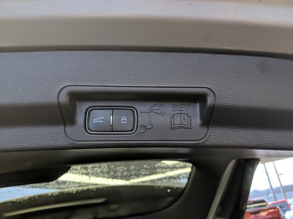 Used 2021 Ford Explorer ST w/ Equipment Group 401A image 8