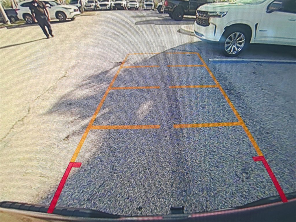 Used 2023 Chevrolet Silverado 1500 High Country w/ Technology Package image 21