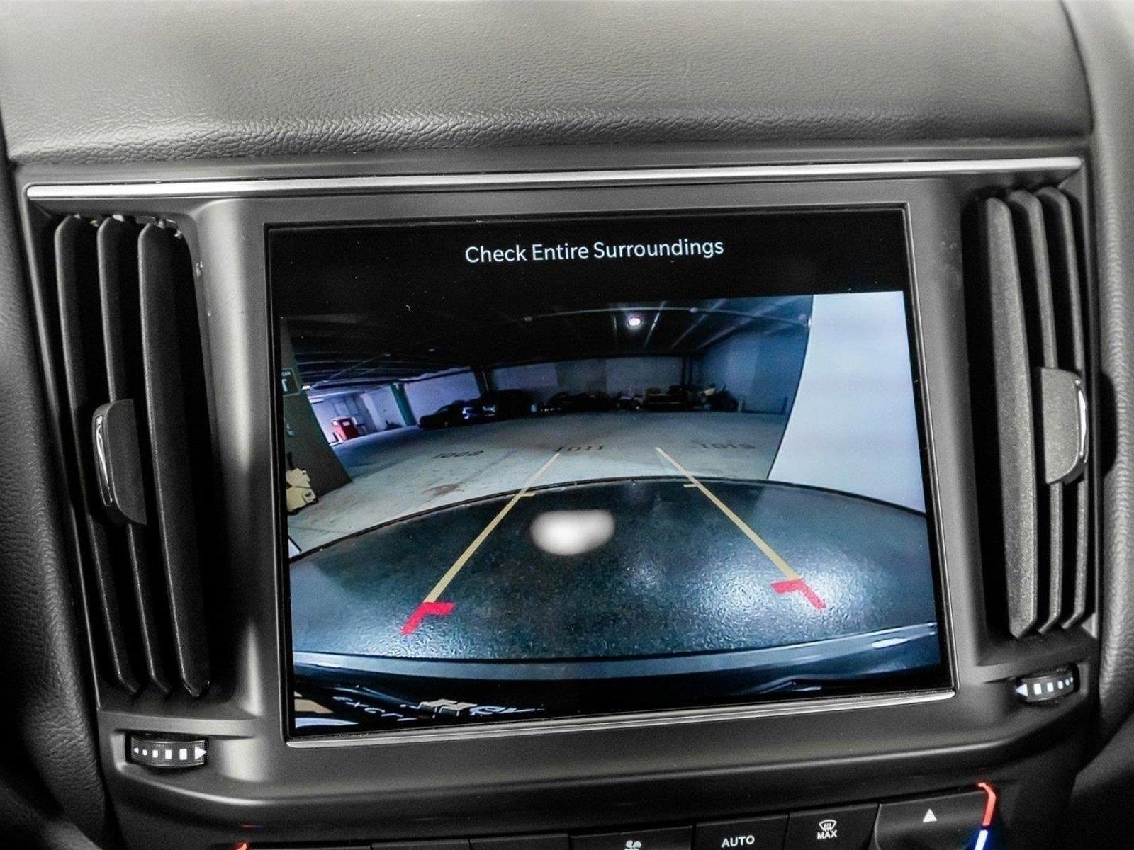 Used 2022 Maserati Levante GT AWD/4WD image 39