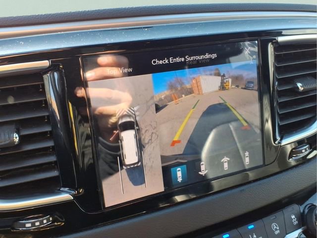 Used 2019 Chrysler Pacifica Touring-L Plus w/ Advanced Safetytec Group FWD image 19
