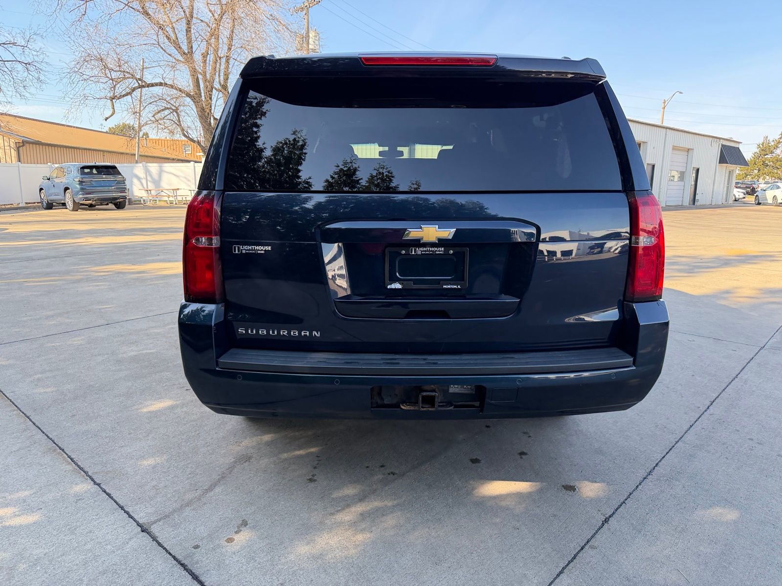 Used 2019 Chevrolet Suburban LS image 30