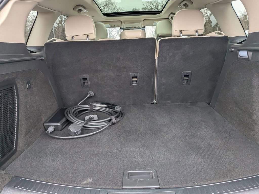 Used 2025 Lincoln Corsair Grand Touring w/ Towing Package image 22