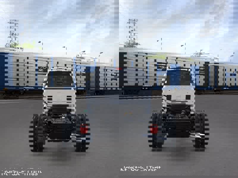 New 2026 Ford F450 2WD Crew Cab Super Duty image 4
