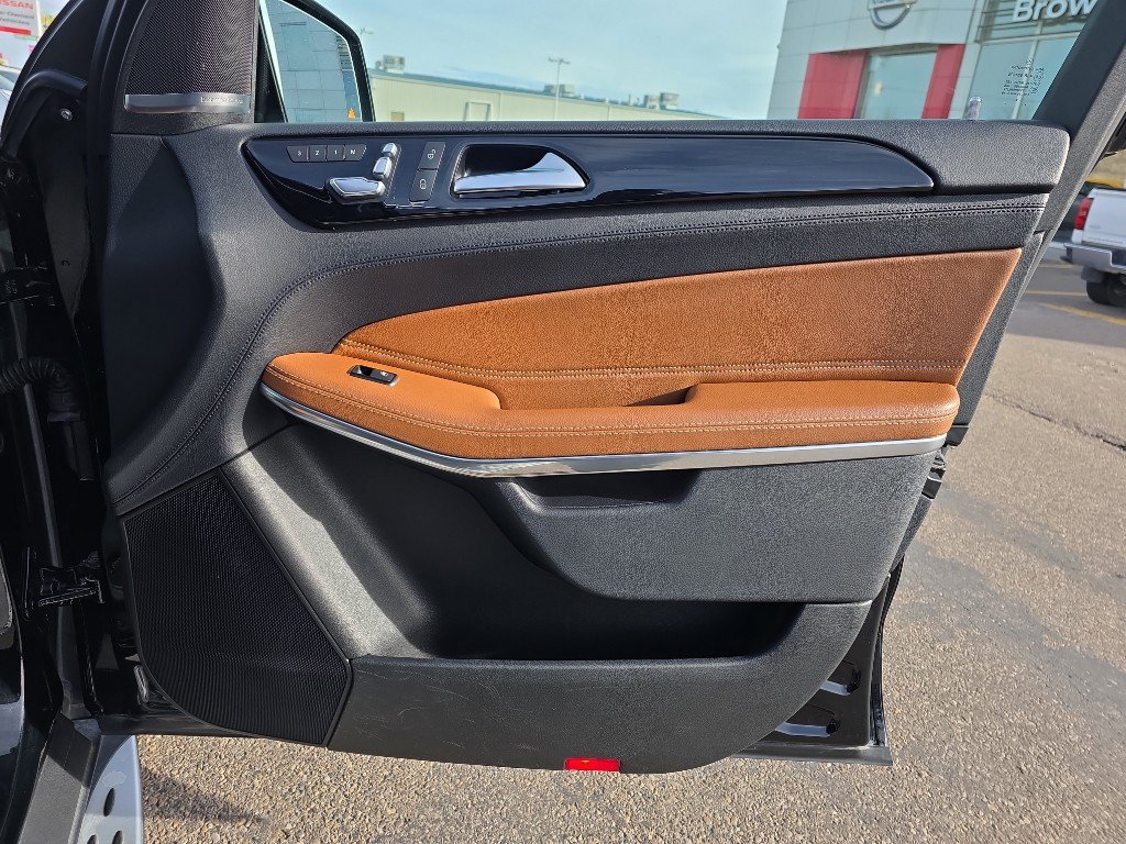 Used 2017 Mercedes-Benz GLS 550 4MATIC image 21