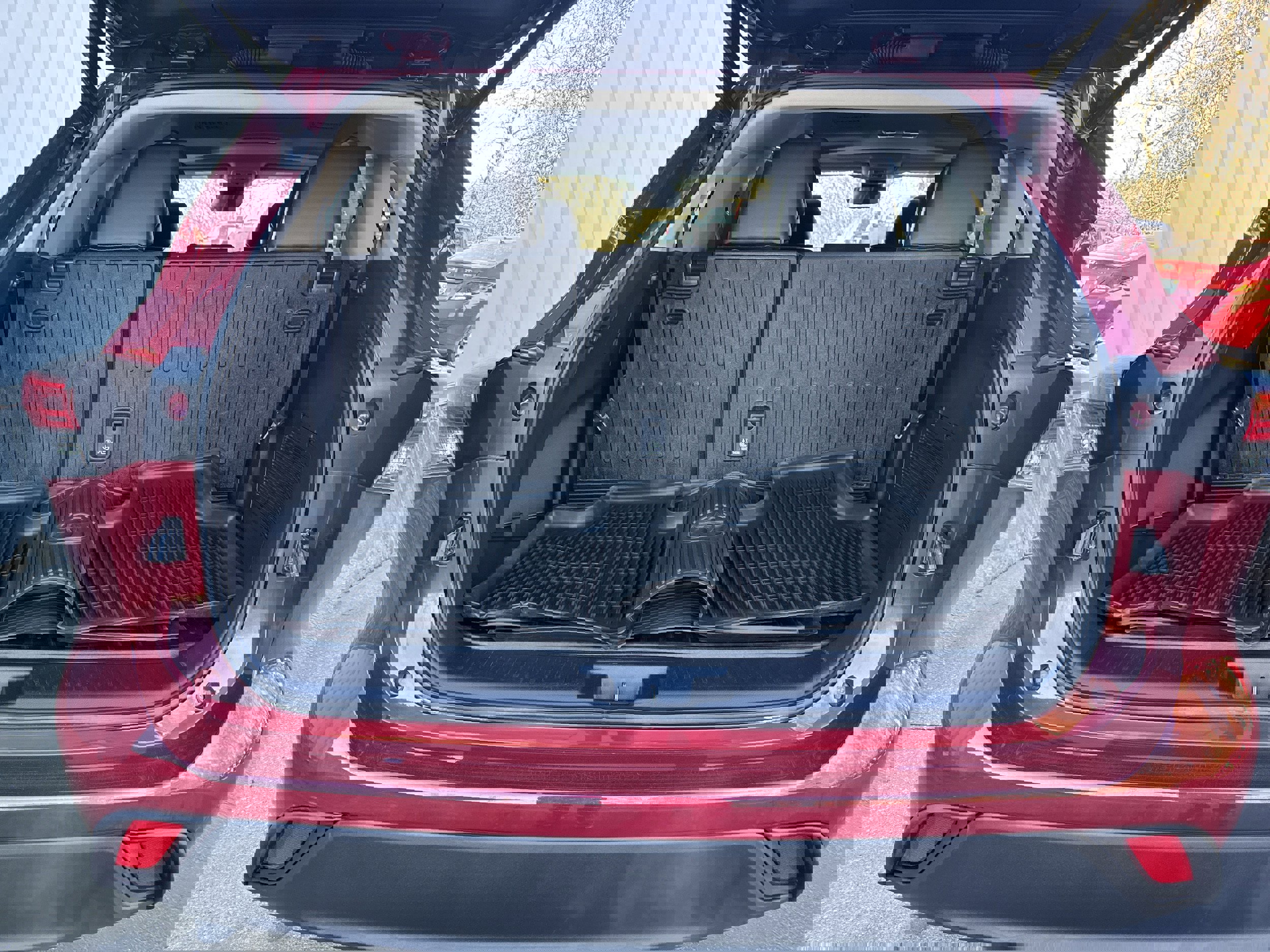 Used 2022 Toyota Highlander XLE image 13