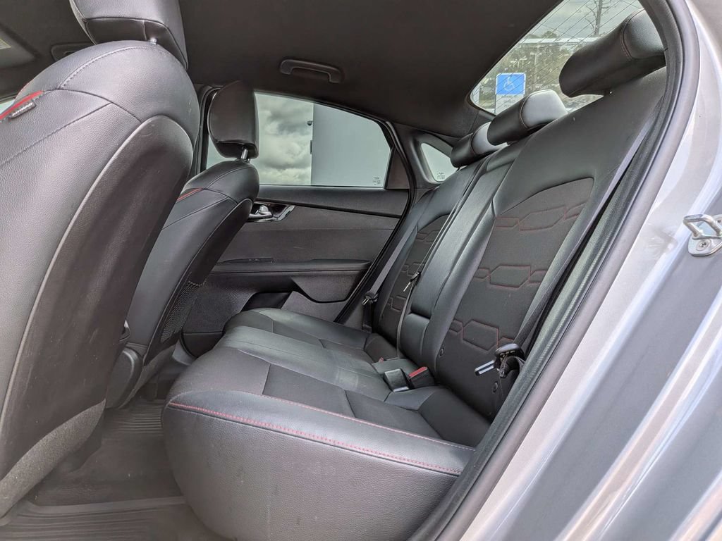 Used 2022 Kia Forte GT FWD image 16
