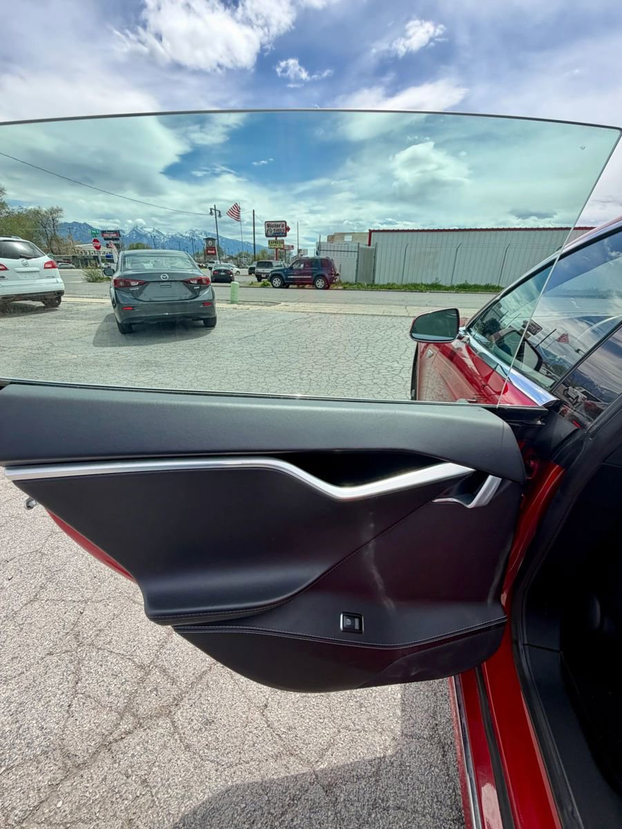 Used 2016 Tesla Model S 75D AWD/4WD image 22