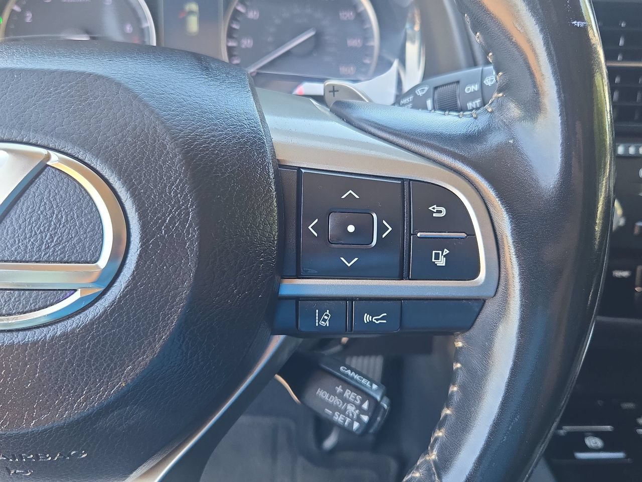 Used 2020 Lexus RX 350 AWD w/ Premium Package image 18