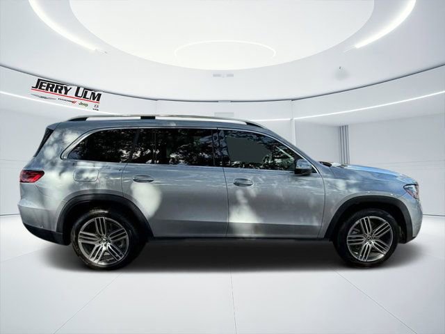Used 2024 Mercedes-Benz GLS 450 4MATIC image 2