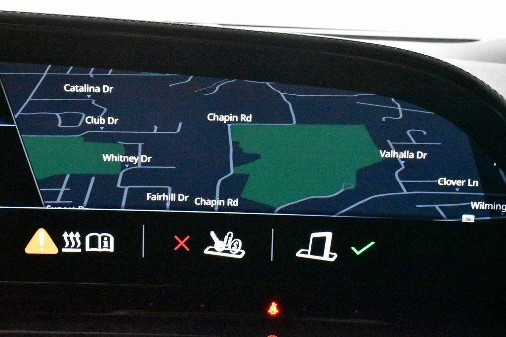 Used 2021 Cadillac Escalade Premium Luxury w/ LPO, Radiant Package image 20