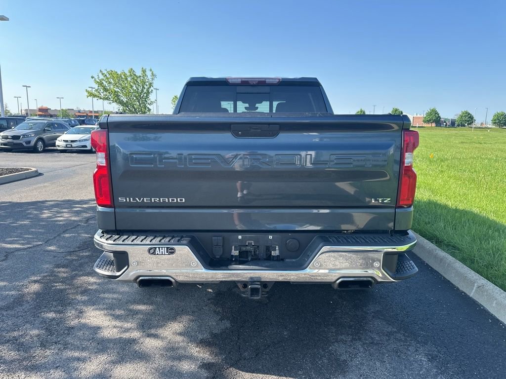 Used 2020 Chevrolet Silverado 1500 LTZ w/ LTZ Premium Package AWD/4WD image 10