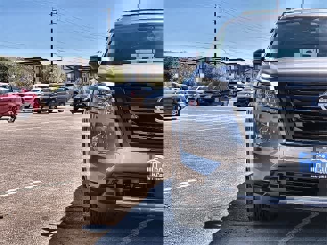 Used 2025 Nissan Pathfinder Platinum w/ Black Appearance Package image 10