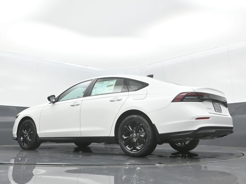 New 2025 Honda Accord SE image 16