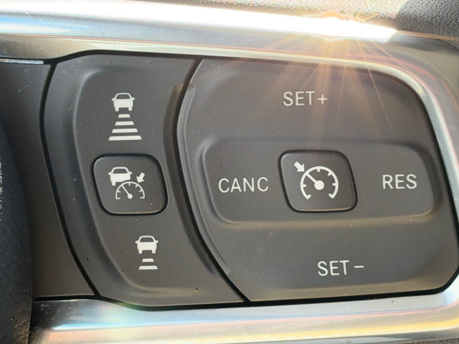 Used 2026 Jeep Wrangler Unlimited Sahara AWD/4WD image 27