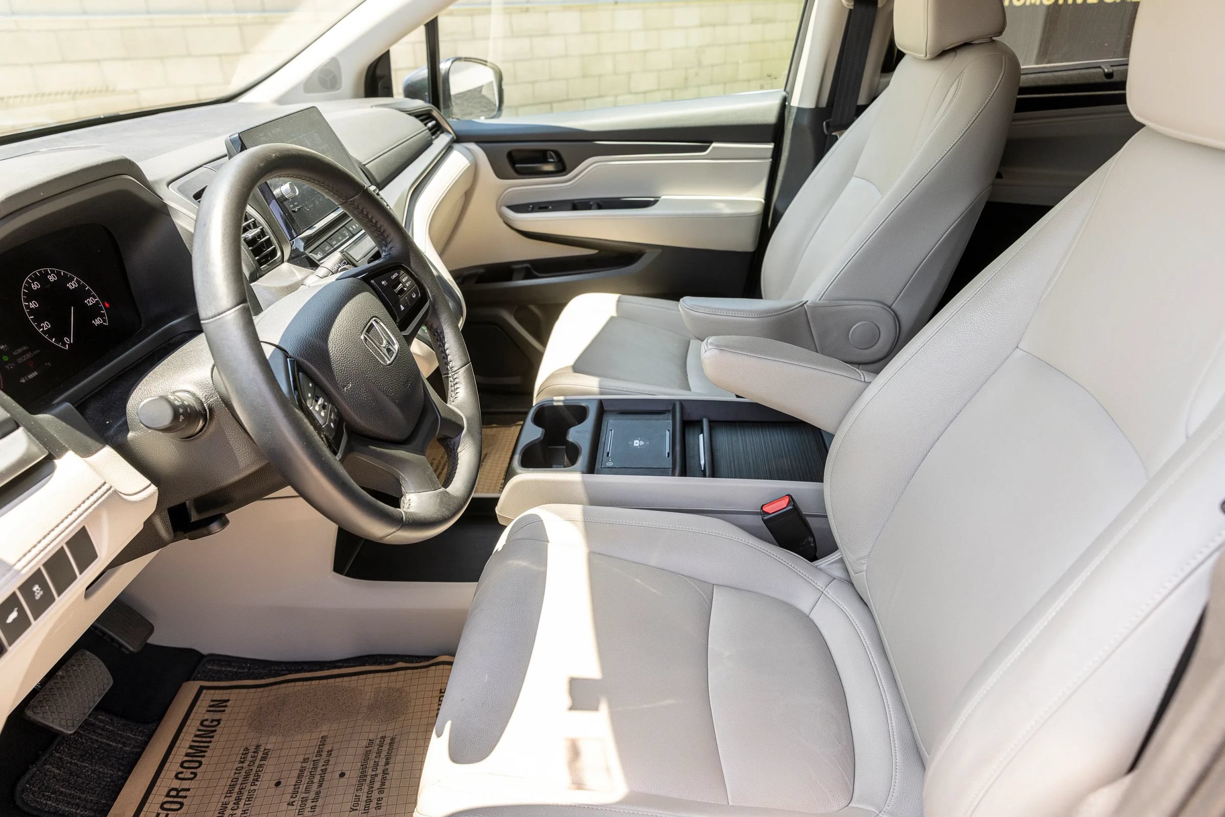 Used 2025 Honda Odyssey EX-L image 16