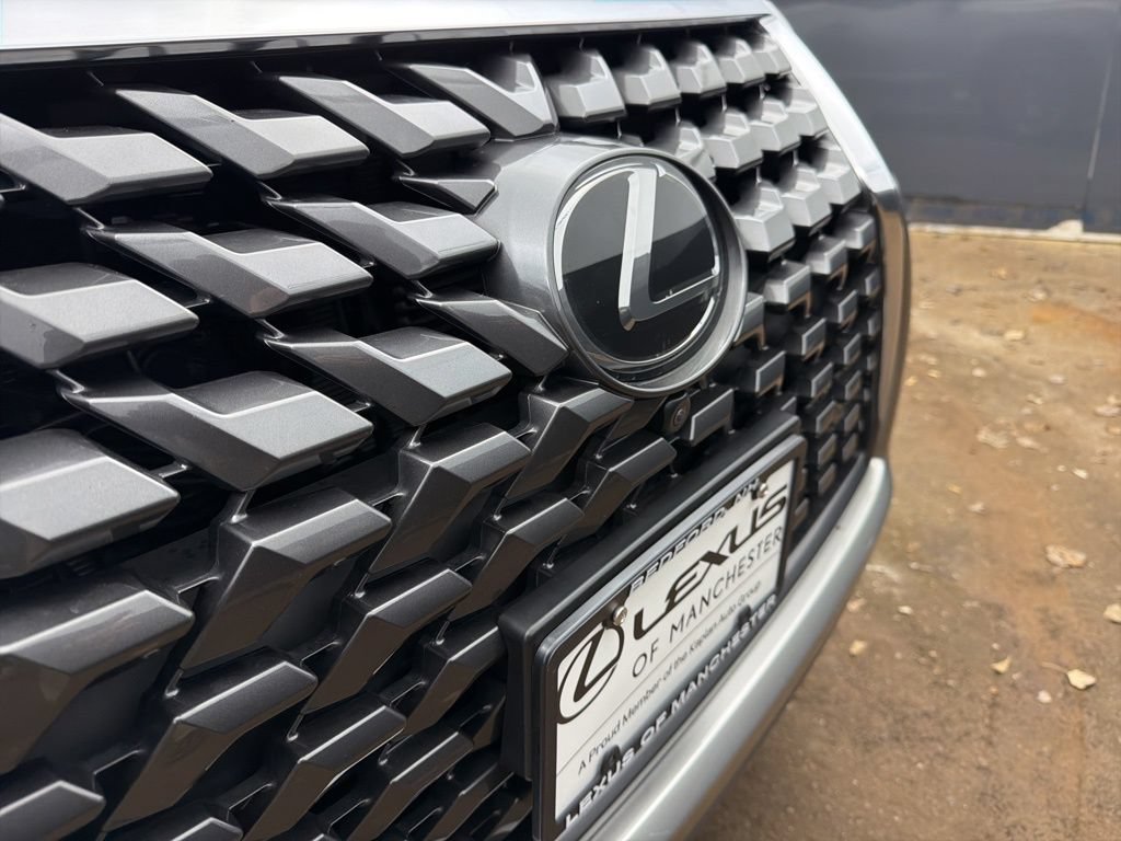 Used 2022 Lexus GX 460 Luxury w/ Off Road Package AWD/4WD image 39